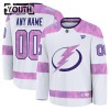 Maillot de Hockey Tampa Bay Lightning Personnaliser Fanatics Hockey Fights Cancer Practice 2024-25 Blanc - Enfant Maillot de Hockey Tampa Bay Lightning Personnaliser Fanatics Hockey Fights Cancer Practice 2024-25 Blanc - Enfant